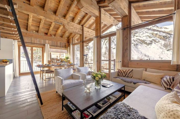 Image No.8-5 Bed House for sale