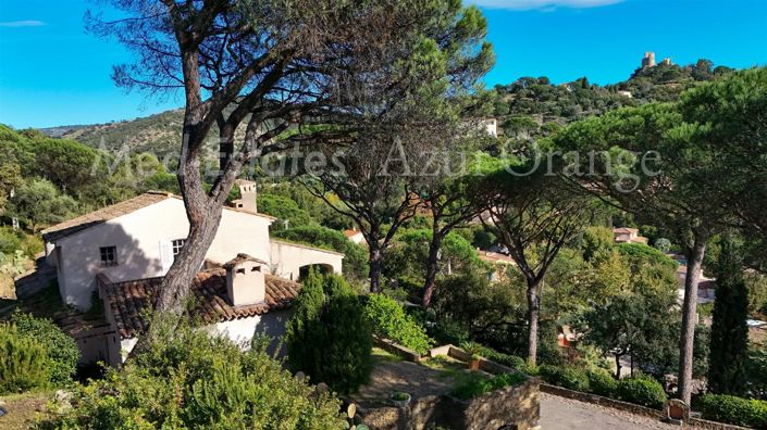 Image No.20-5 Bed House for sale