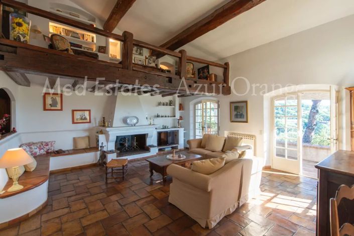 Image No.7-5 Bed House for sale