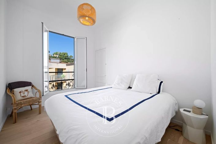Image No.15-2 Bed Apartment for sale