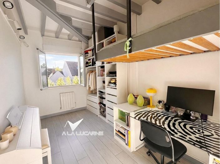 Image No.6-4 Bed House for sale