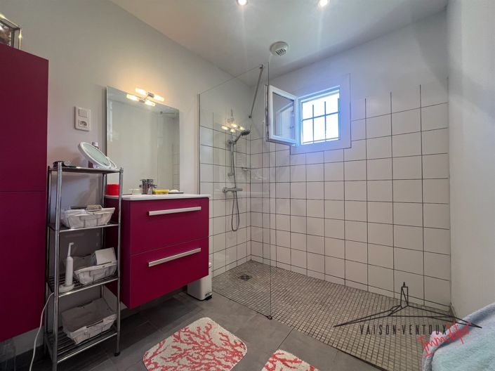Image No.11-3 Bed House for sale
