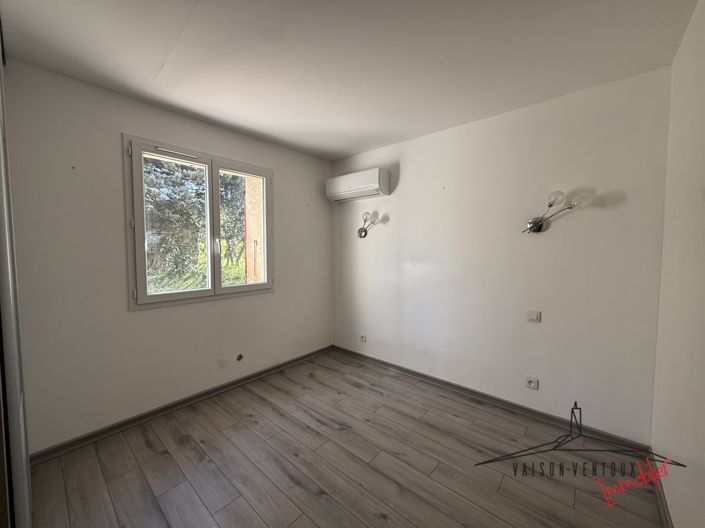 Image No.28-5 Bed House for sale