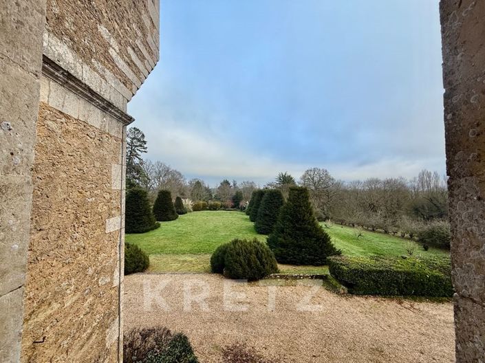 Image No.14-5 Bed Property for sale