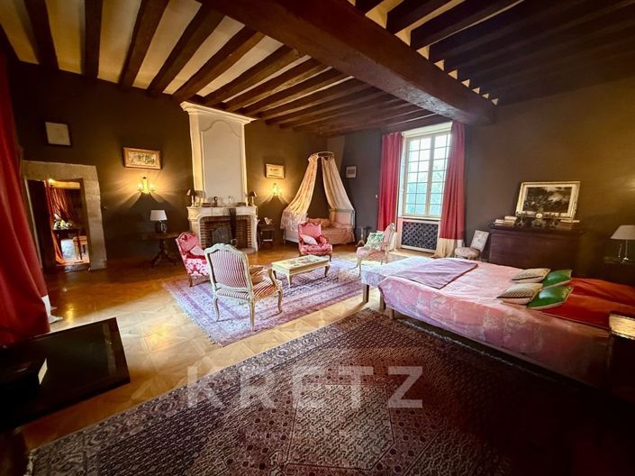 Image No.16-5 Bed Property for sale