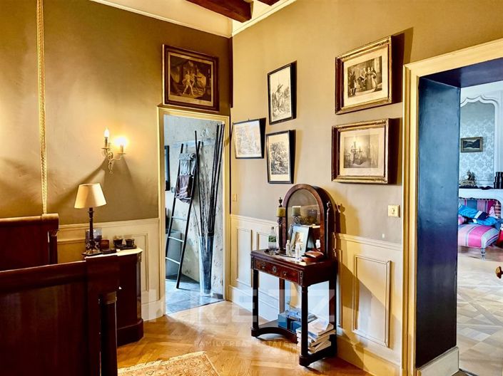 Image No.23-5 Bed Property for sale