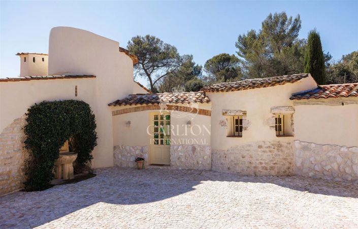 Image No.25-5 Bed House for sale