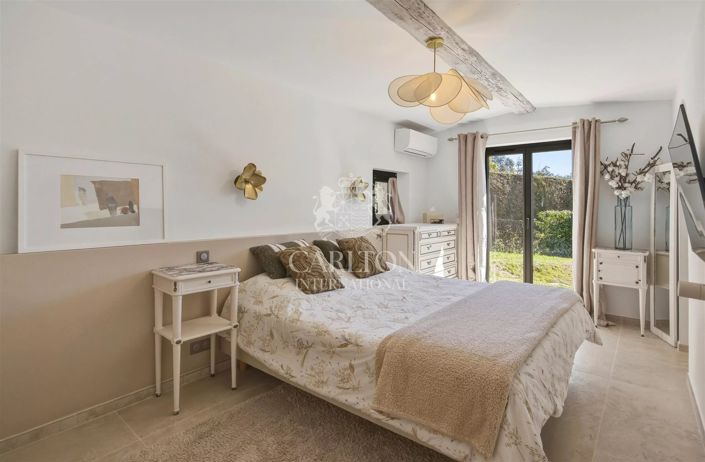 Image No.28-5 Bed House for sale