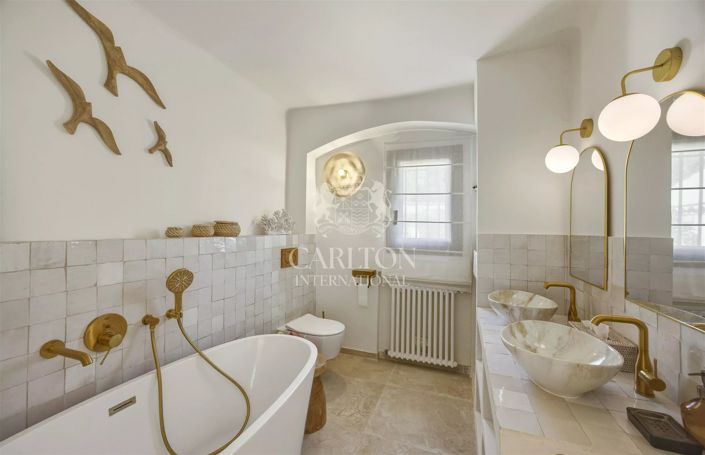 Image No.31-5 Bed House for sale