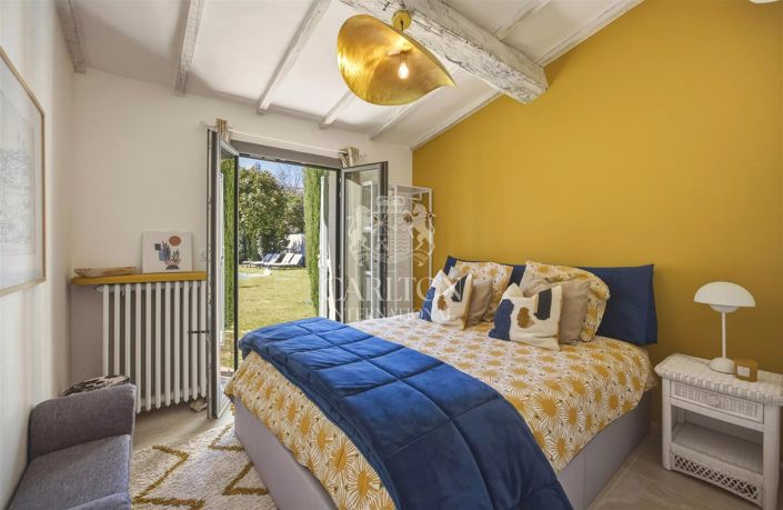 Image No.33-5 Bed House for sale