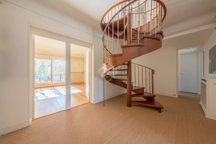 Image No.4-4 Bed Apartment for sale