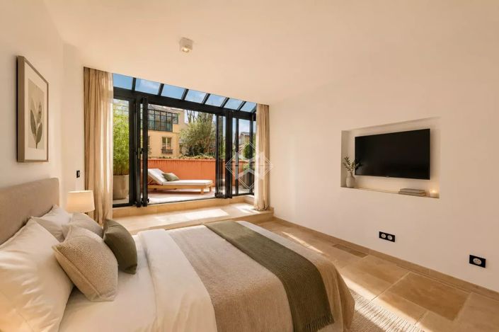 Image No.4-4 Bed House for sale