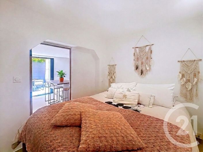 Image No.11-1 Bed Apartment for sale
