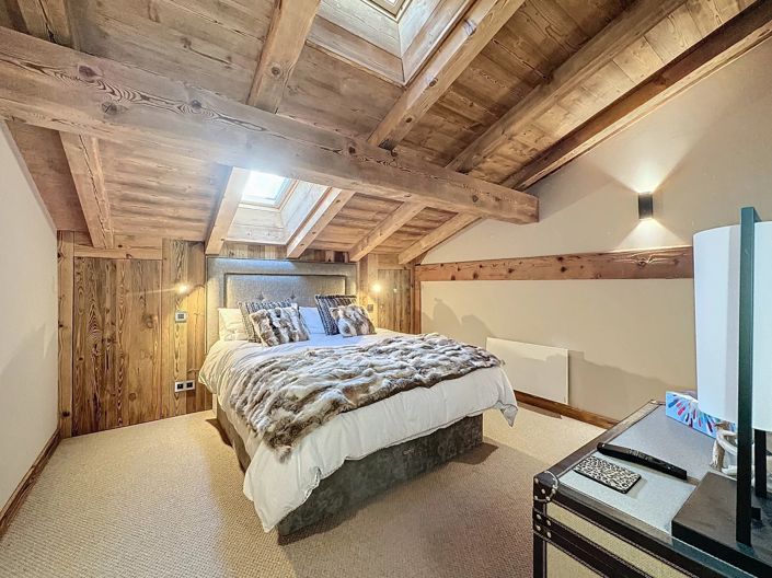Image No.12-5 Bed House for sale