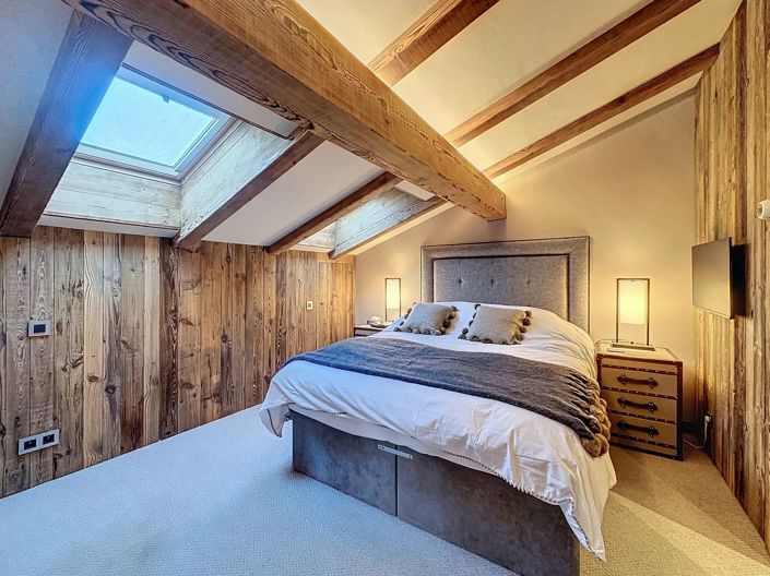 Image No.17-5 Bed House for sale