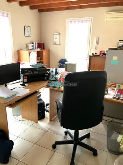 Image No.5-5 Bed House for sale