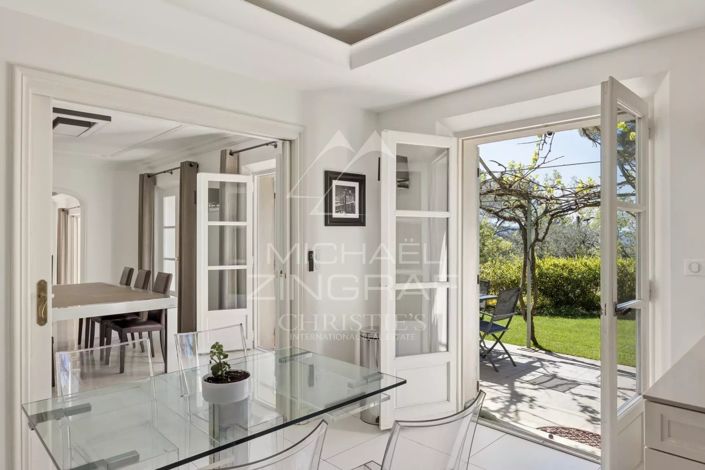 Image No.7-4 Bed House for sale