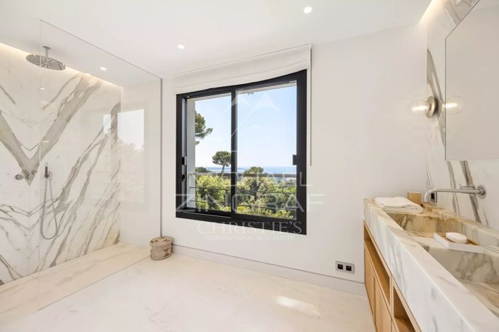 Image No.9-4 Bed House for sale