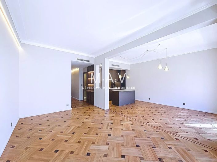 Image No.2-Appartement de 2 chambres à vendre à Nice