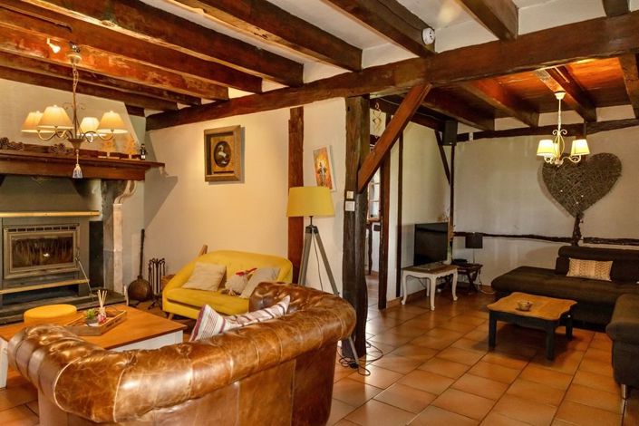 Image No.8-3 Bed House for sale