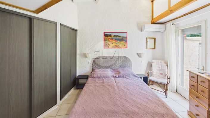 Image No.6-2 Bed House for sale