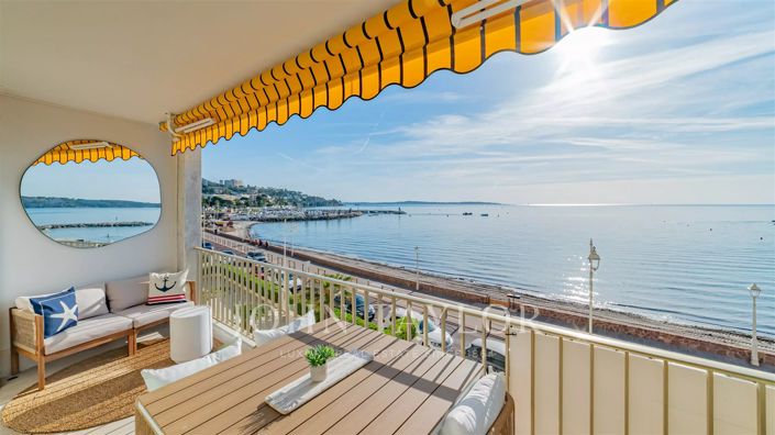 Image No.2-Appartement de 2 chambres à vendre à Cannes