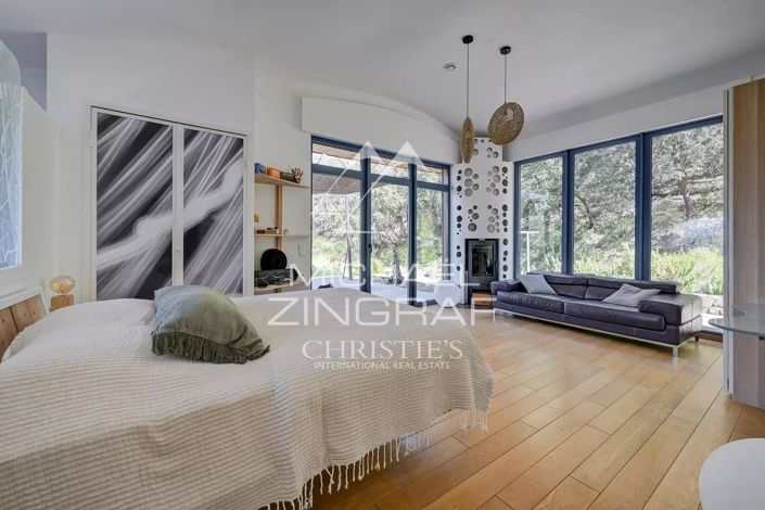 Image No.14-4 Bed House for sale