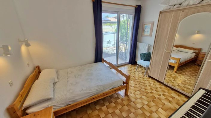 Image No.15-4 Bed House for sale