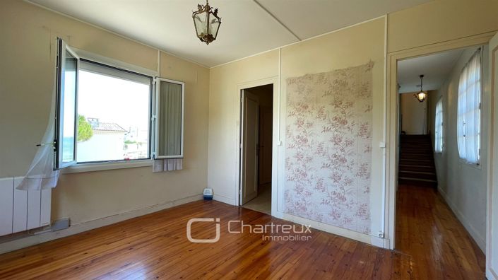 Image No.17-5 Bed House for sale