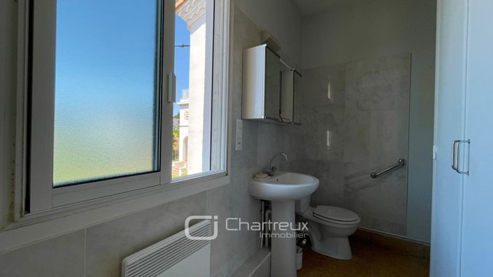 Image No.18-5 Bed House for sale