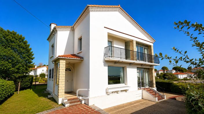 Image No.2-5 Bed House for sale