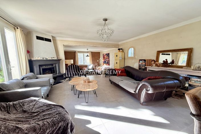 Image No.3-4 Bed House for sale