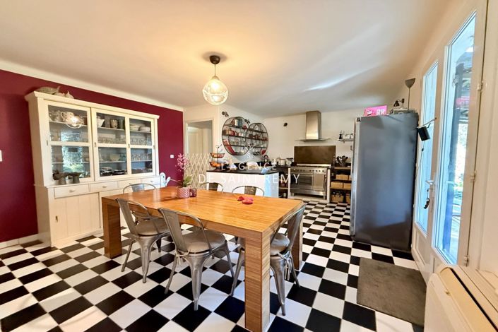 Image No.4-4 Bed House for sale