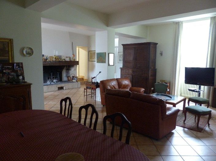 Image No.10-7 Bed House for sale