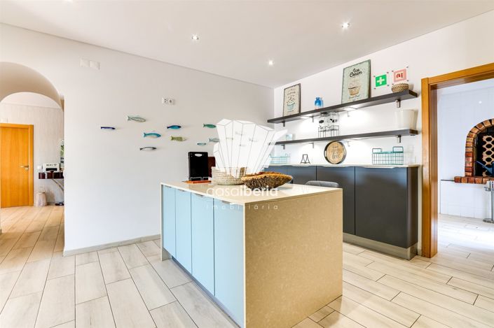 Image No.15-6 Bed House for sale