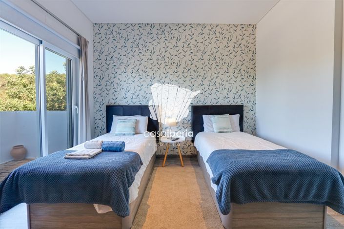 Image No.18-6 Bed House for sale