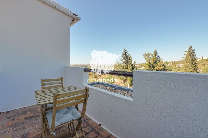 Image No.21-6 Bed House for sale