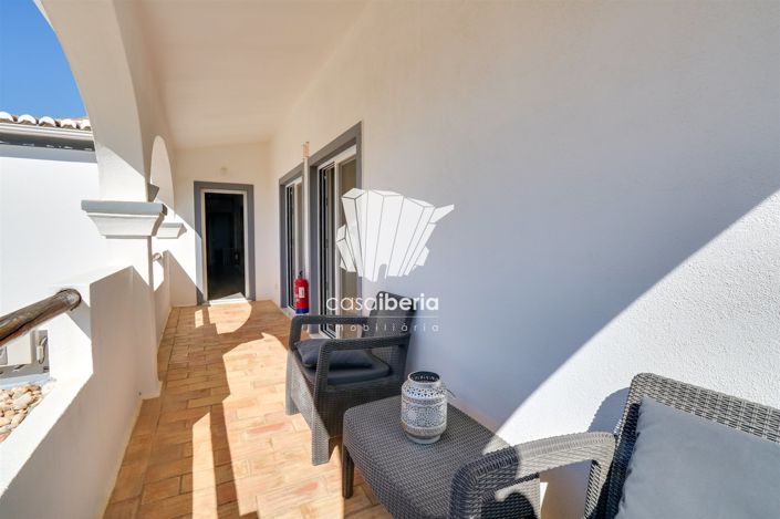 Image No.46-6 Bed House for sale