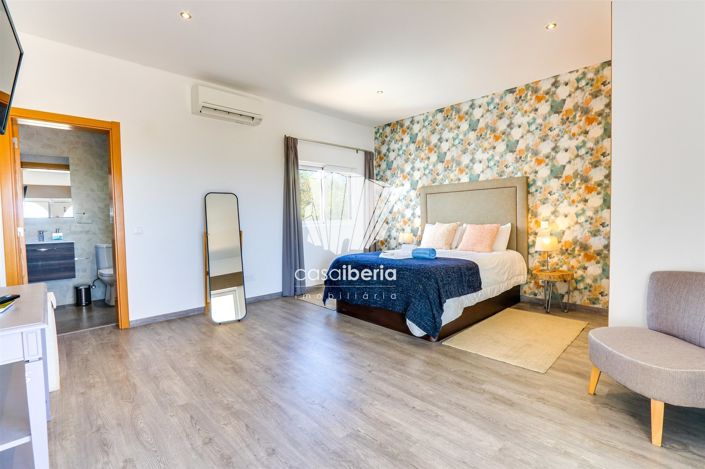 Image No.50-6 Bed House for sale