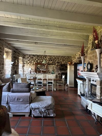 Image No.3-4 Bed Property for sale