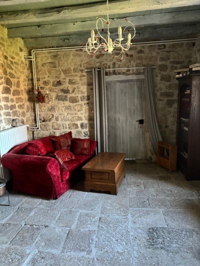 Image No.4-4 Bed Property for sale