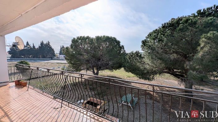 Image No.7-6 Bed House for sale