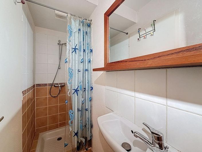 Image No.14-3 Bed House for sale