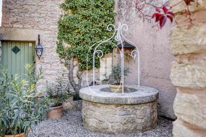 Image No.8-5 Bed House for sale