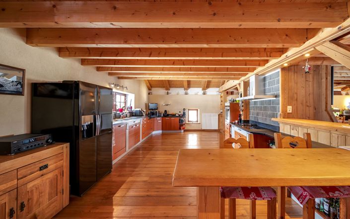 Image No.9-4 Bed House for sale