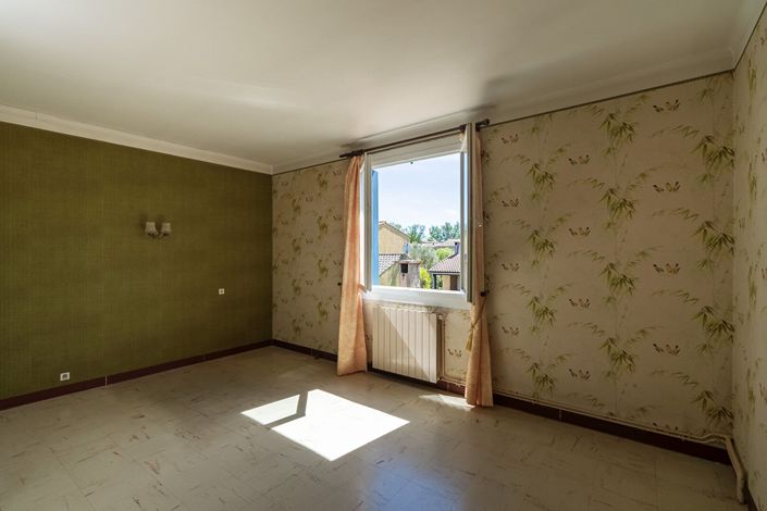 Image No.13-5 Bed House for sale