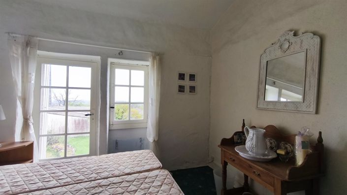 Image No.18-2 Bed House for sale