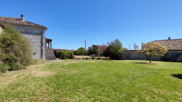 Image No.6-2 Bed House for sale