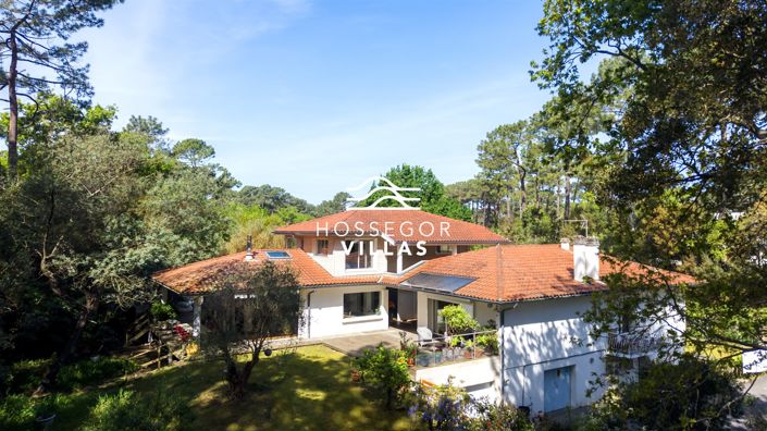 Image No.2-6 Bed House for sale