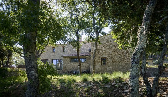 Image No.12-5 Bed Property for sale